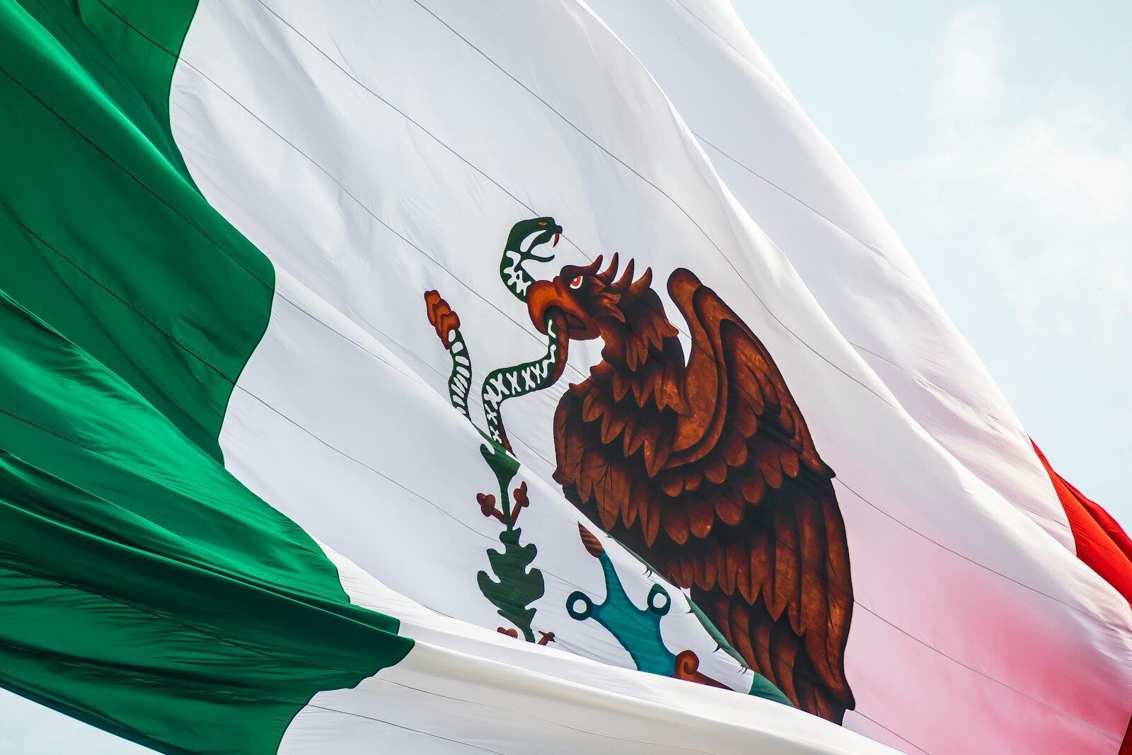 Mexican Auto Insurance: Can You Buy It at the Border or Online?